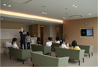 写真：待合室